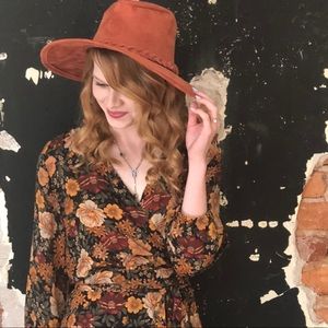 Meet your Posher, Sami